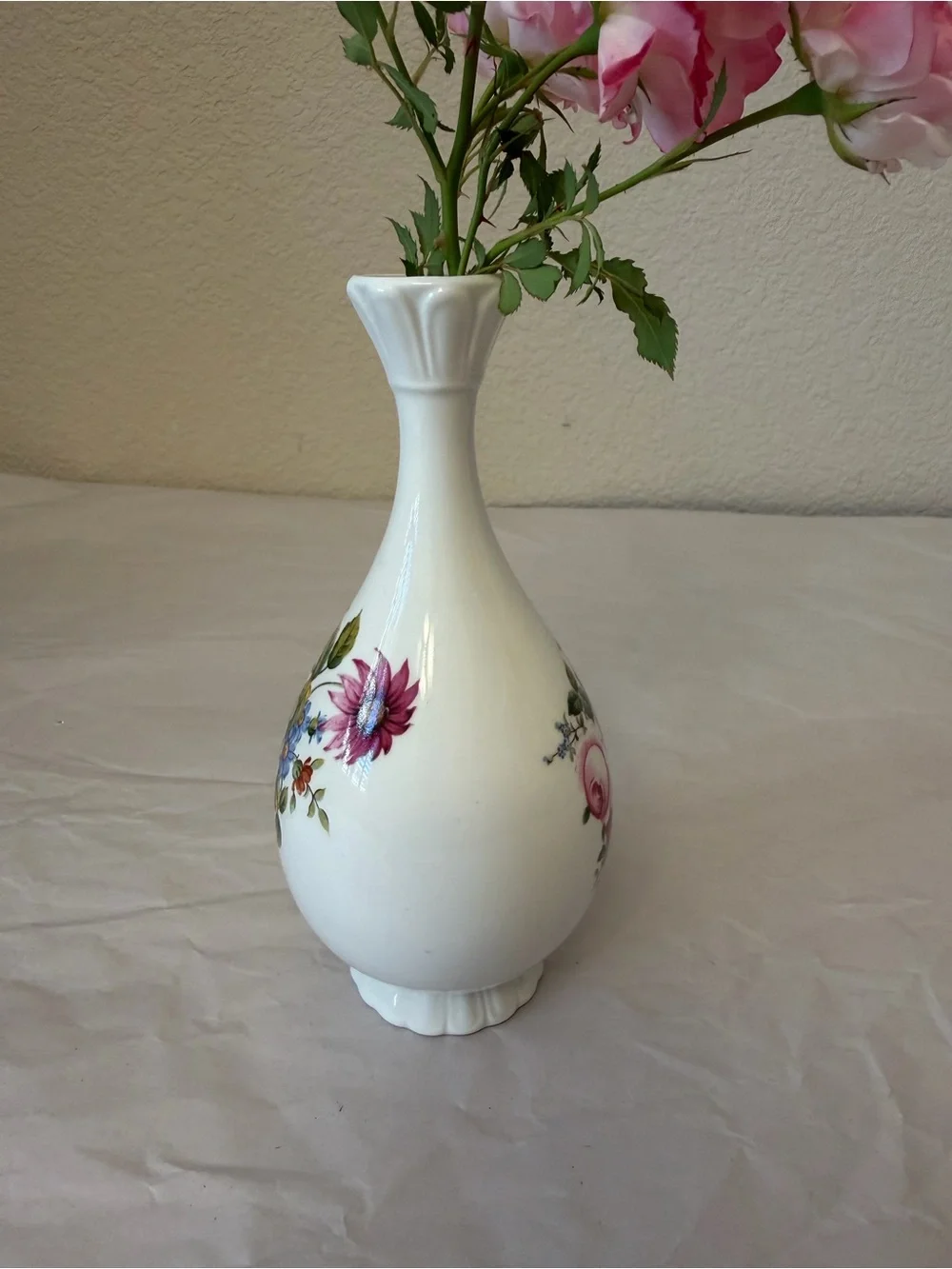 Coalport White Porcelain Bud Vase with Pink Floral Accents 6.4 inch
